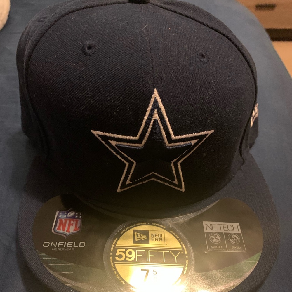 Official On-field New Era 59FIFTY Cowboys cap.